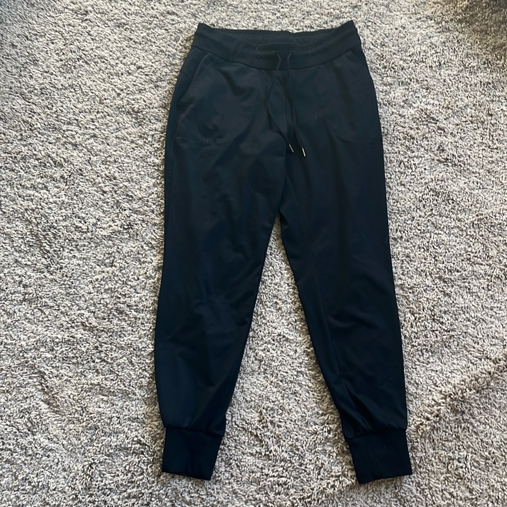 Athleta black jogger size XS excellent condition